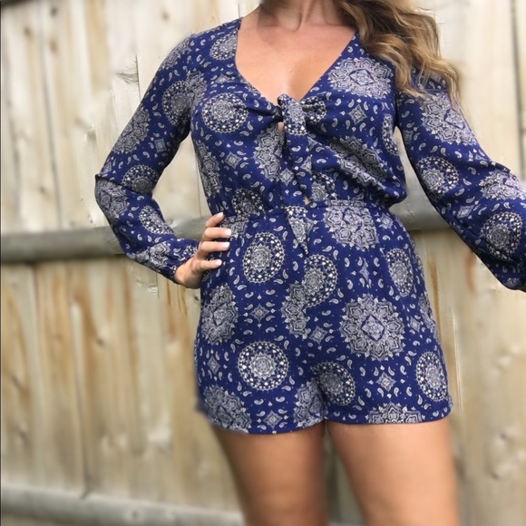 Forever 21 Other - Forever 21 Blue and tan print long sleeve romper